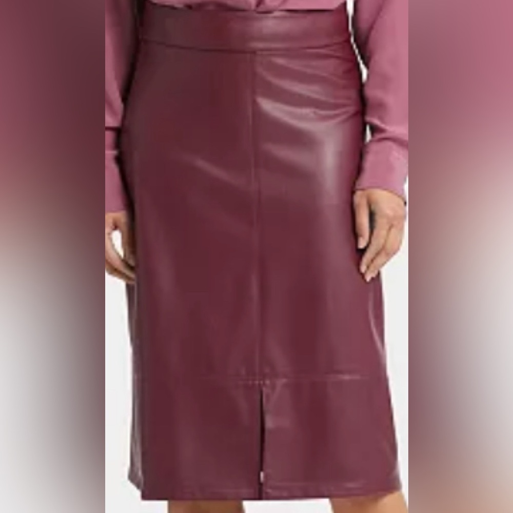 Elegant Burgundy Women's Faux Leather A-Line Skirt/ Size 6/Line Skirt by NYDJ.